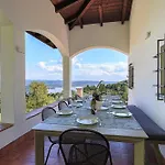 Welcoming With Pool & Views! - Mirella