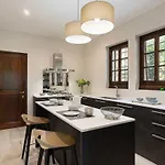 Welcoming With Pool & Views! - Mirella Villa