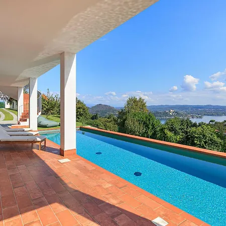 Welcoming With Pool & Views! - Mirella Вилла *