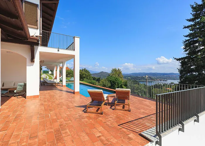 Welcoming With Pool & Views! - Mirella *