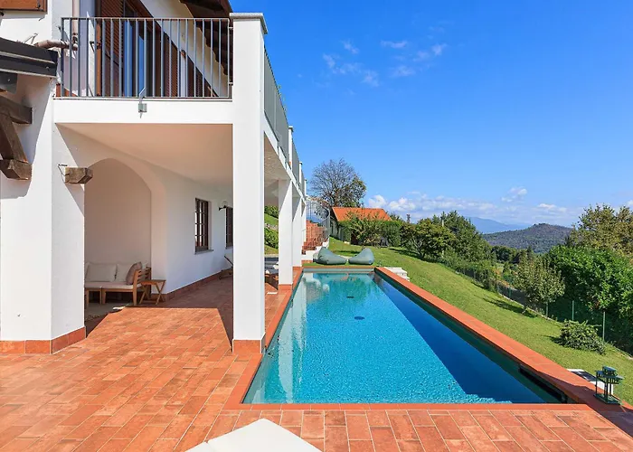 Welcoming With Pool & Views! - Mirella *