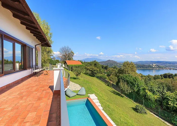 Welcoming With Pool & Views! - Mirella Villa *